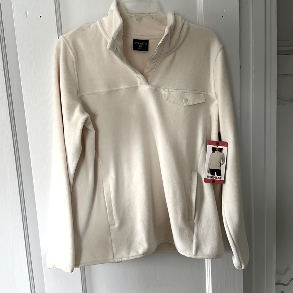 NWT 32 DEGREES WOMENS PULLOVER SIZE MEDIUM